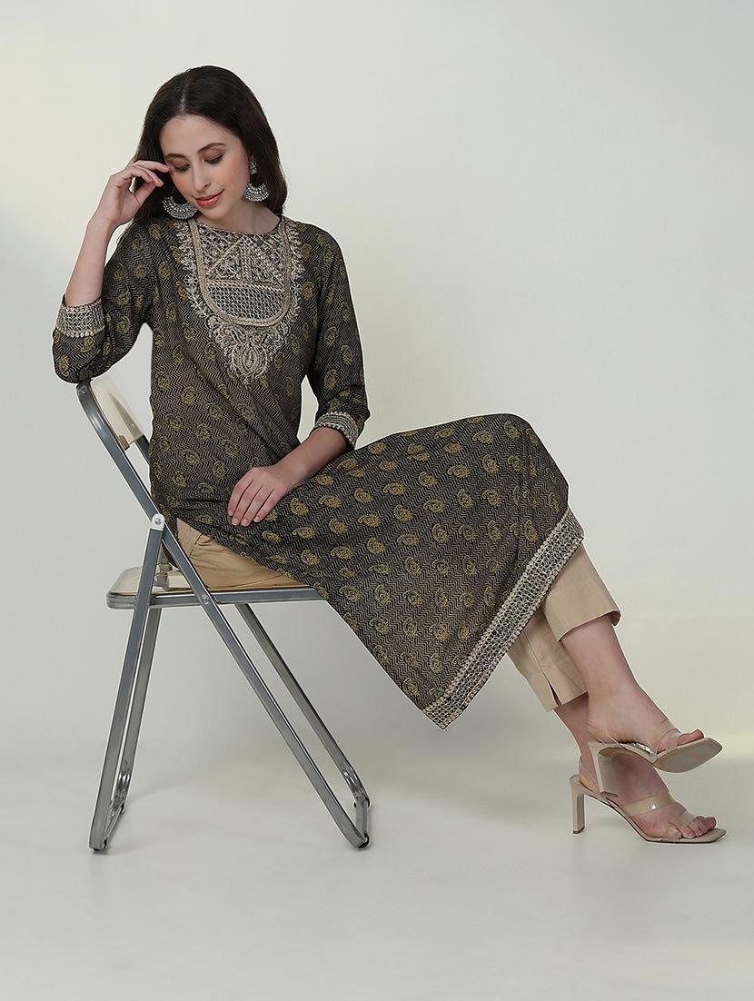 women three quarter sleeve straight kurta - 21632733 - Standard Image - 2