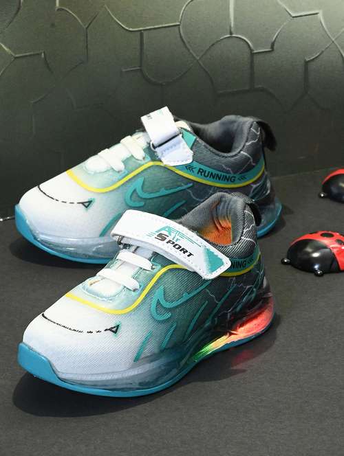 boy white lace up sports shoe - 21633530 -  Standard Image - 0