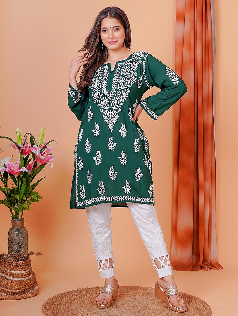 women green chikankari work side slit kurta - 21634080 -  Zoom Image - 0