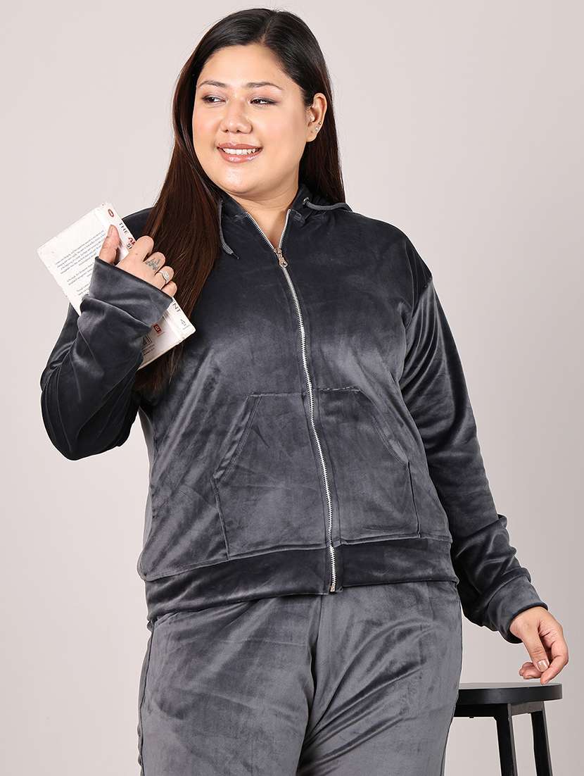 women solid velvet pyjama nightwear set - 21634996 -  Standard Image - 2