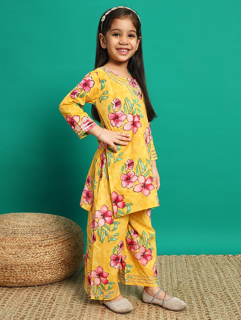 girls florals printed kurta palazzo set - 21639737 - Standard Image - 2