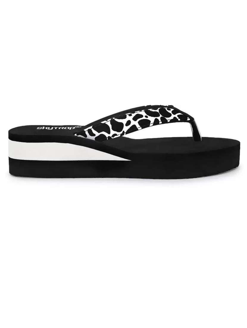 women pack of 2 comfy lounge flip-flops - 21640737 -  Standard Image - 2