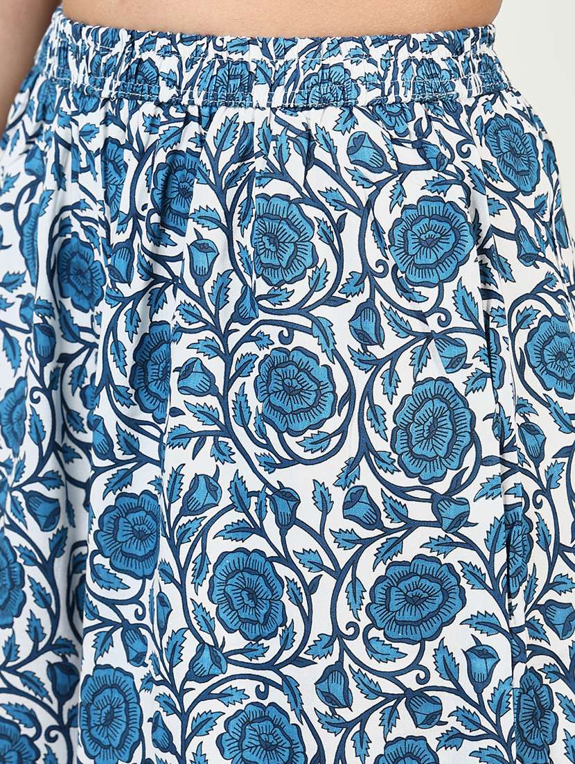 women white floral printed kurta palazzo set with dupatta - 21643241 -  Standard Image - 7