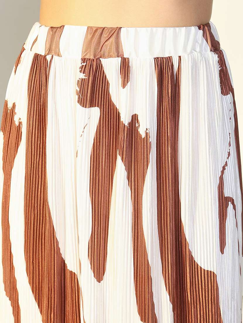 women printed top and skirt co-ord set - 21643271 -  Standard Image - 7