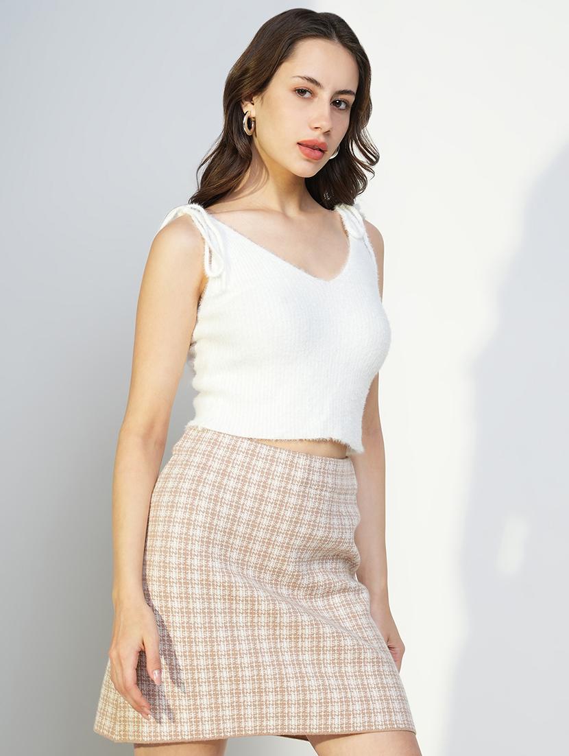 women white solid sleeveless crop top - 21643508 - Standard Image - 2
