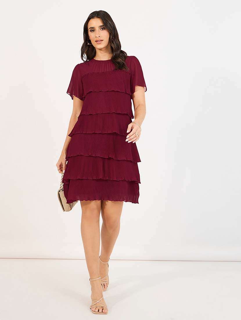 women maroon solid round neck layered dress