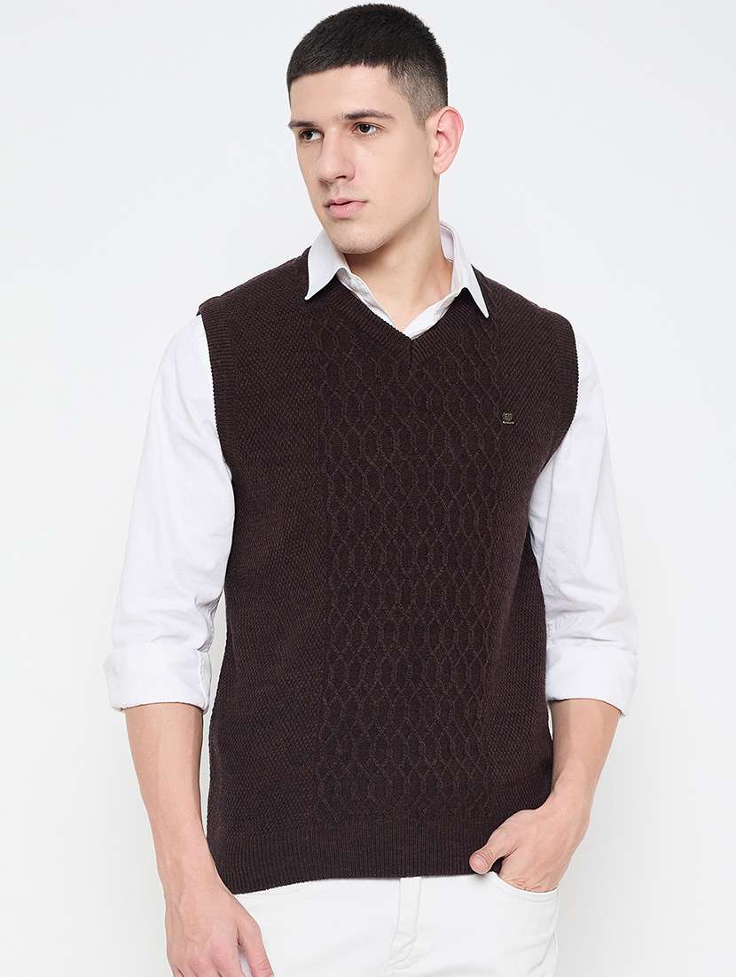men sleeveless self design pullover