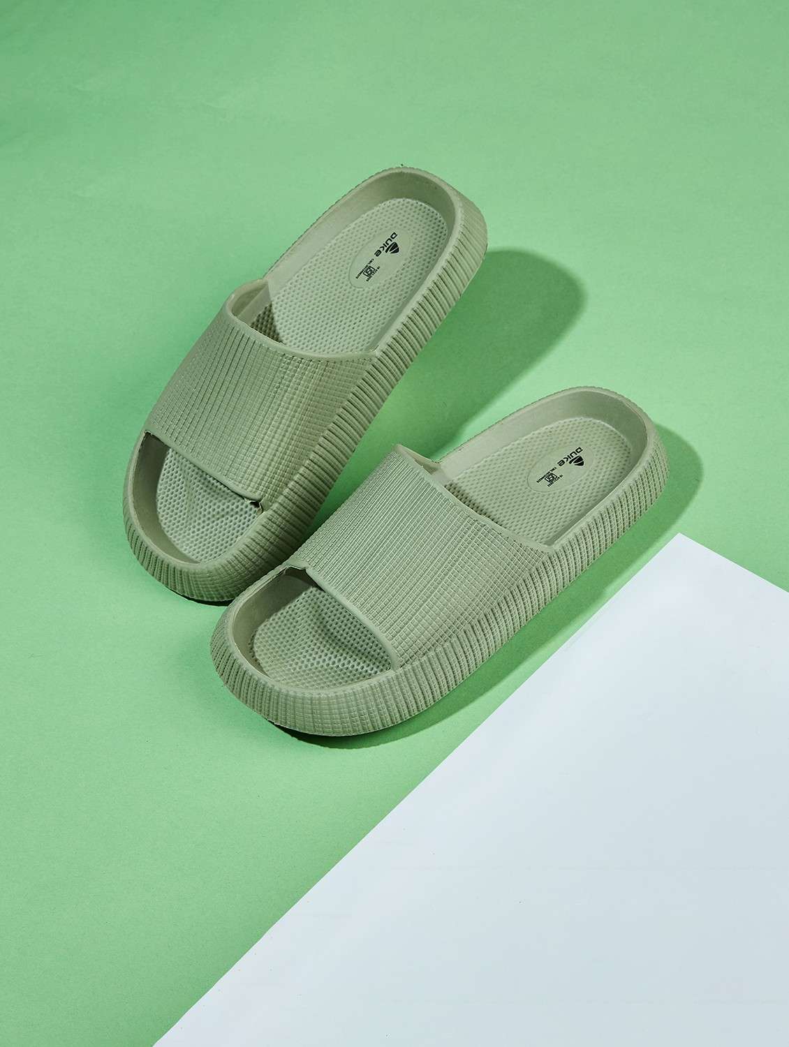 women toe separator slippers 