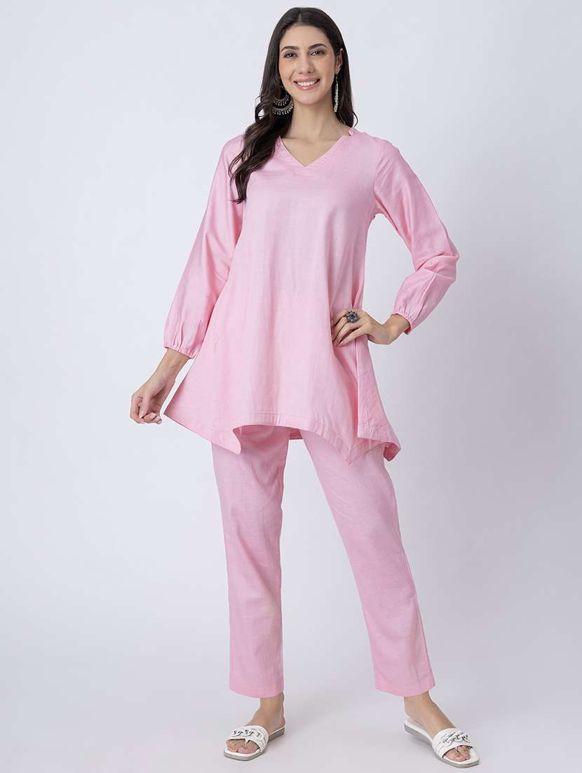 women solid v neck a-line kurti