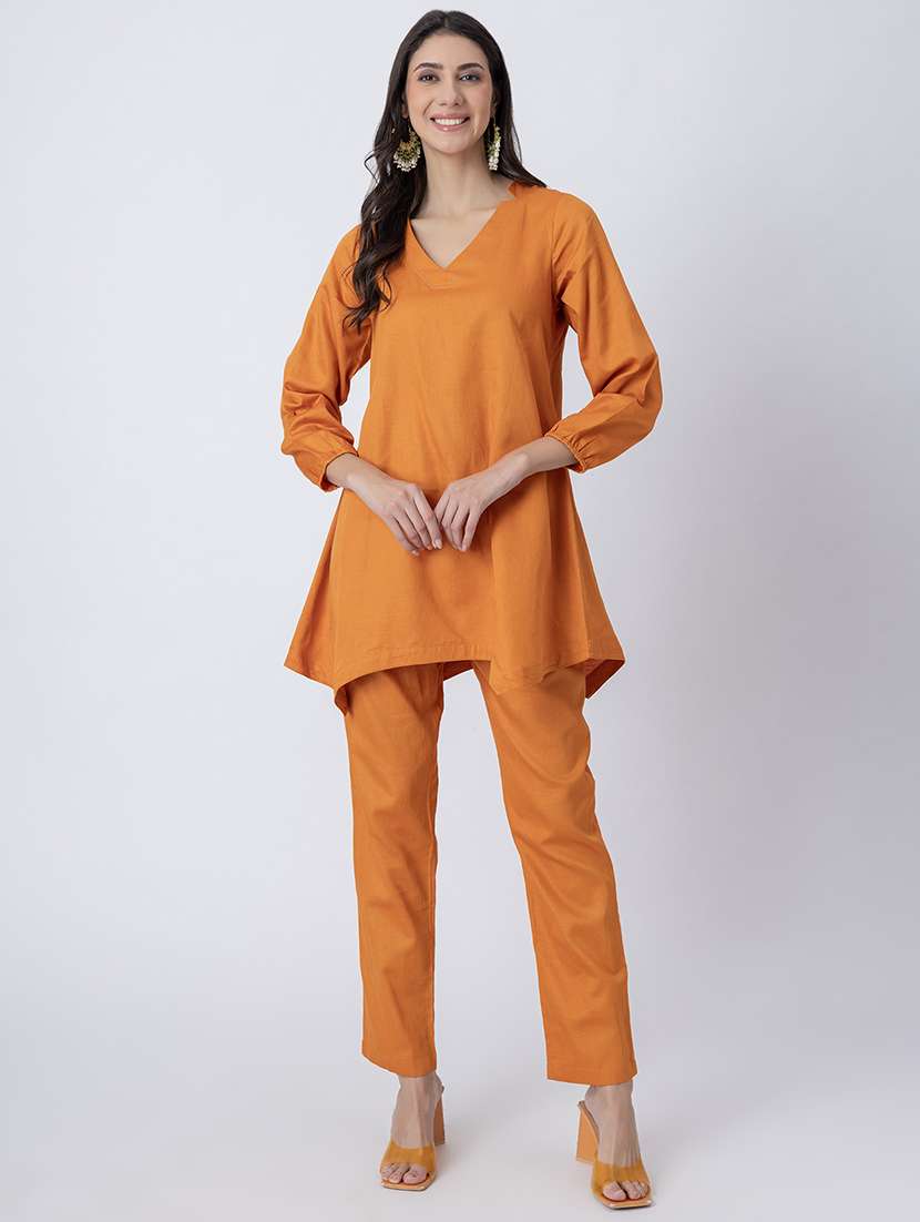women solid v neck a-line kurti