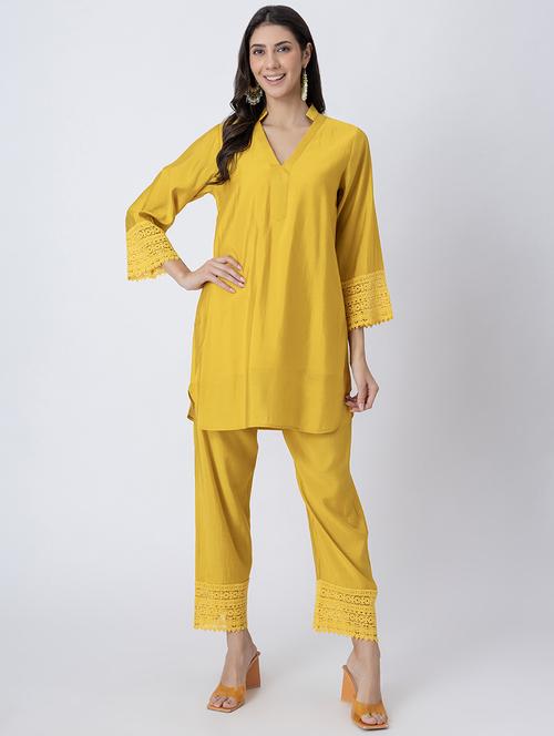 women solid mandarin neck a-line kurti - 21645806 - Standard Image - 0