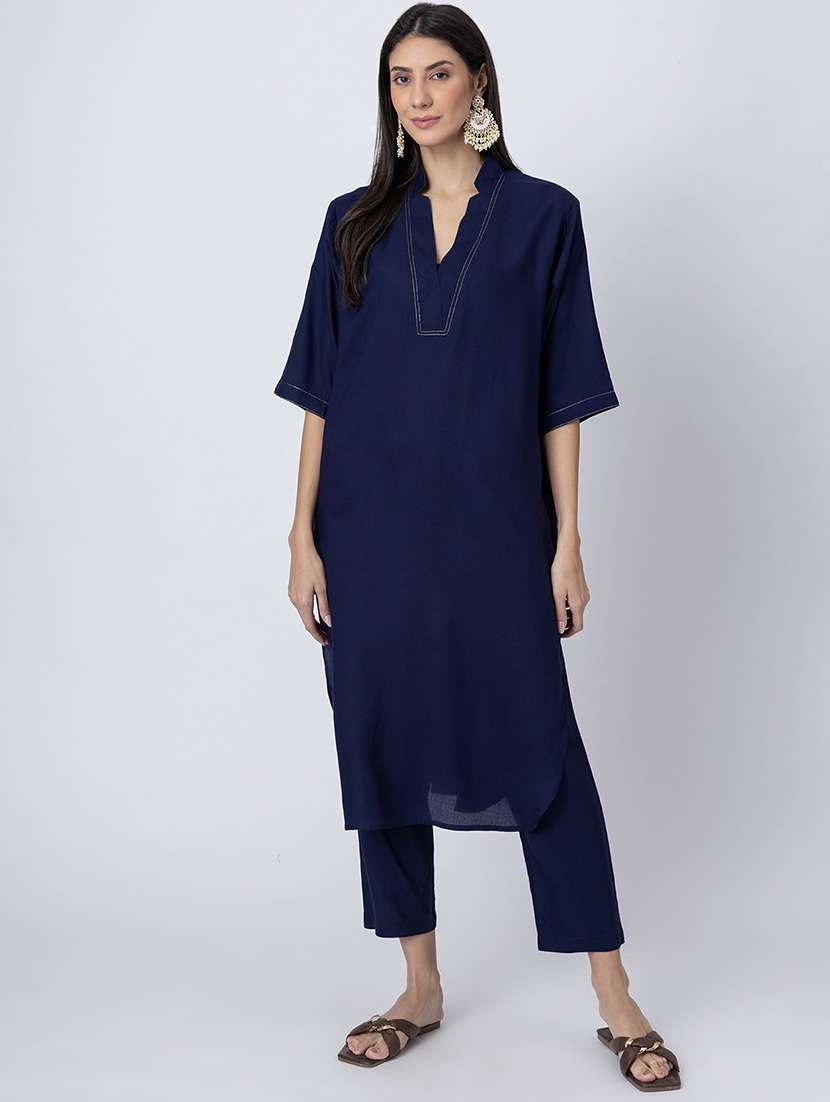 women solid mandarin neck straight kurta - 21645811 - Zoom Image - 0