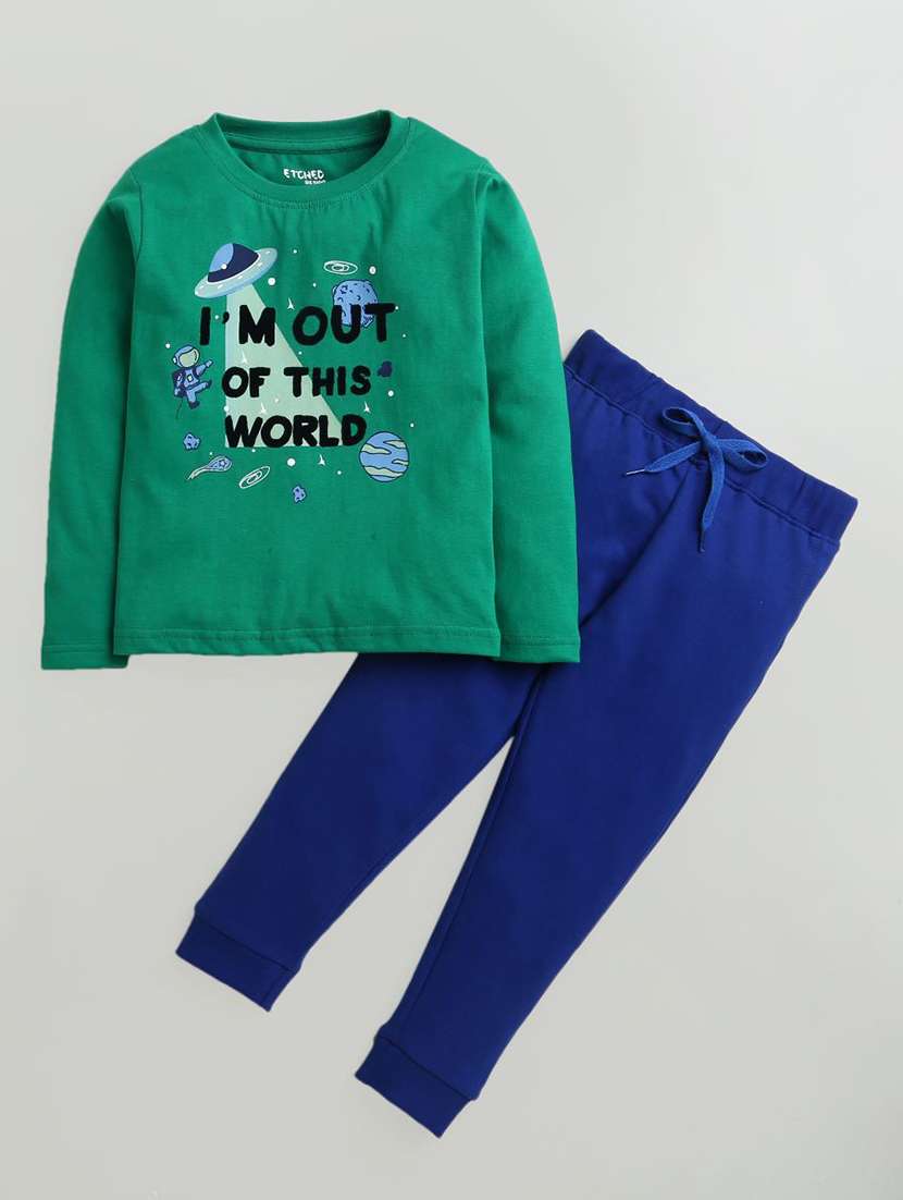 boys printed t-shirt & joggers set