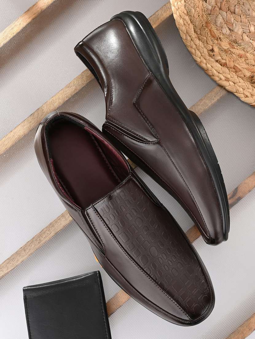 men plain slip on formal shoes
