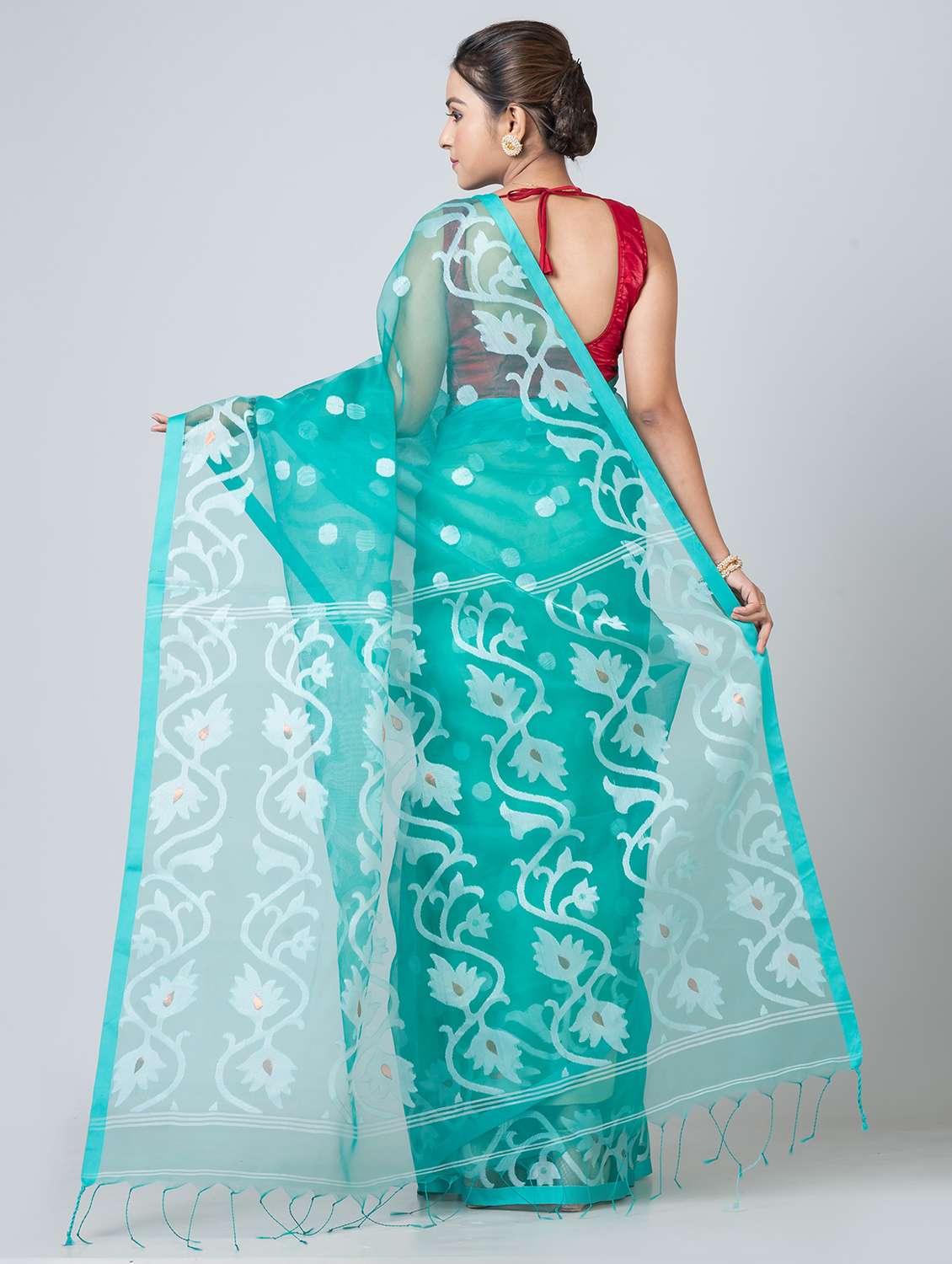 women self design handloom saree with blouse - 21648375 -  Standard Image - 2