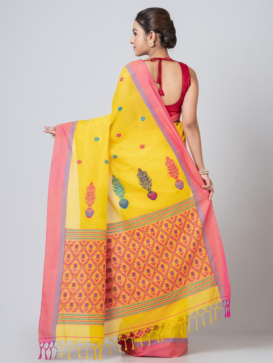 women self design handloom saree with blouse - 21648387 - Standard Image - 2