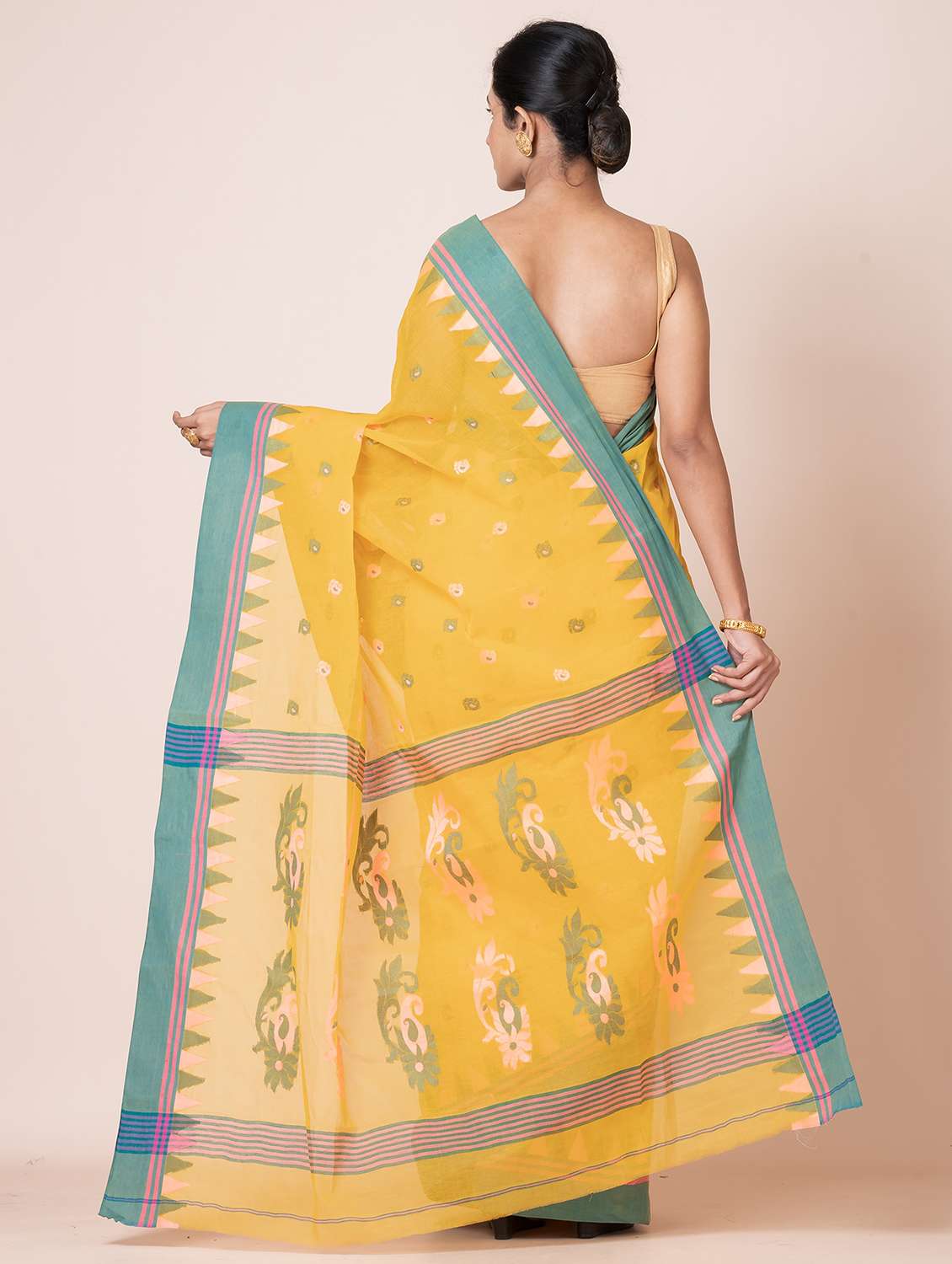 women self design handloom saree - 21648401 - Standard Image - 2