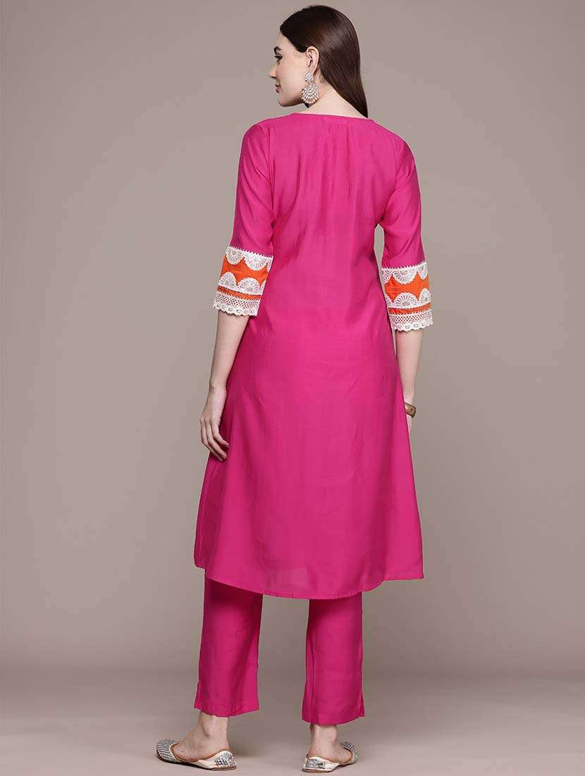 women solid lace work v neck kurta pant set - 21648661 -  Standard Image - 2