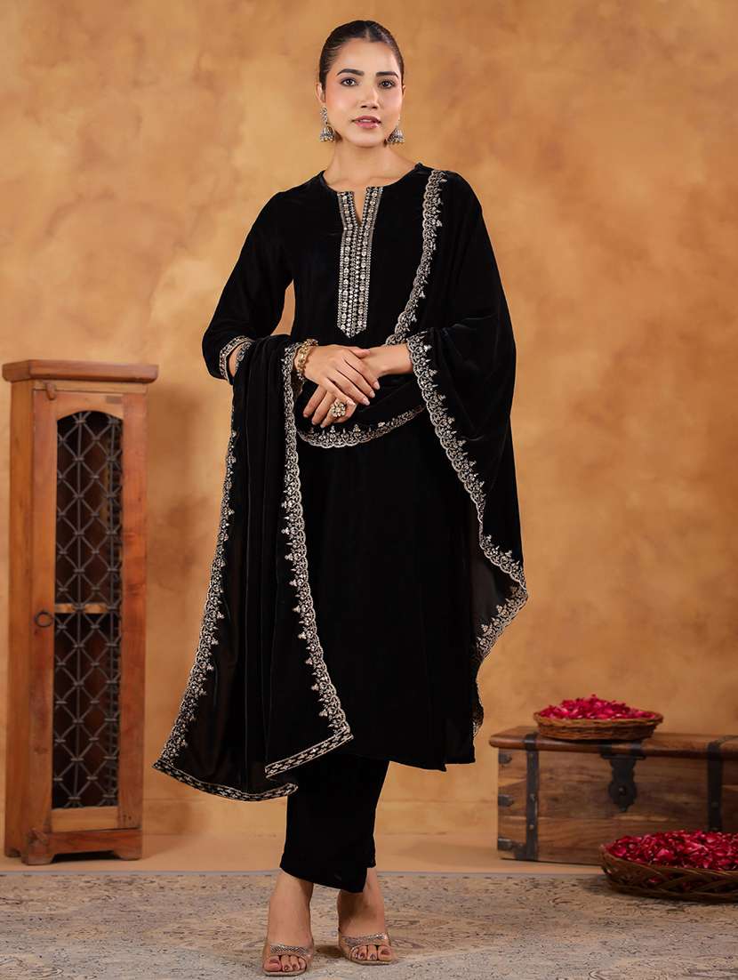 women embroidered kurta pant set with duaptta