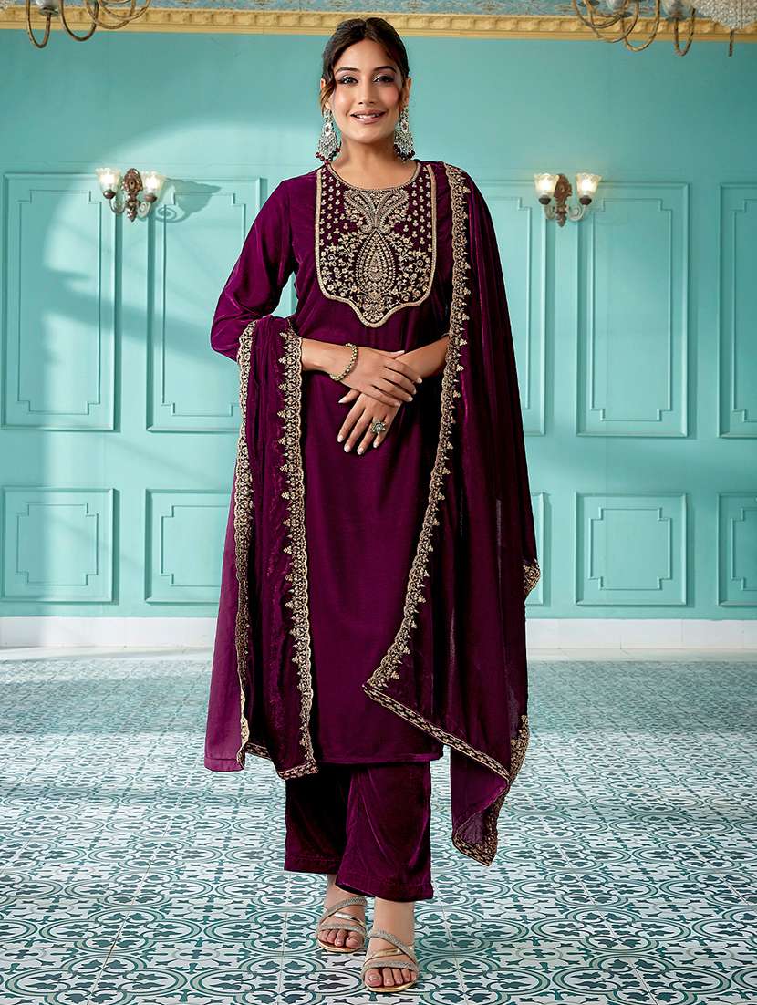 women embroidered kurta pant set with duaptta