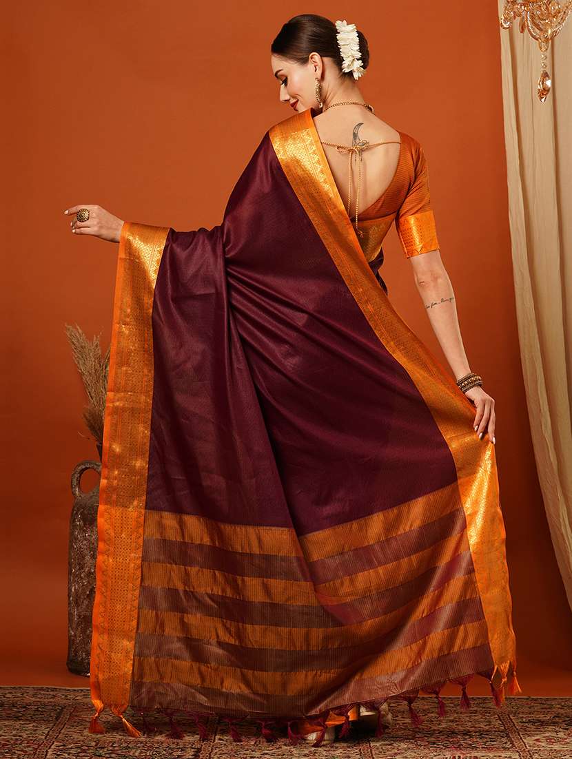 women solid bordered saree - 21649517 -  Standard Image - 2