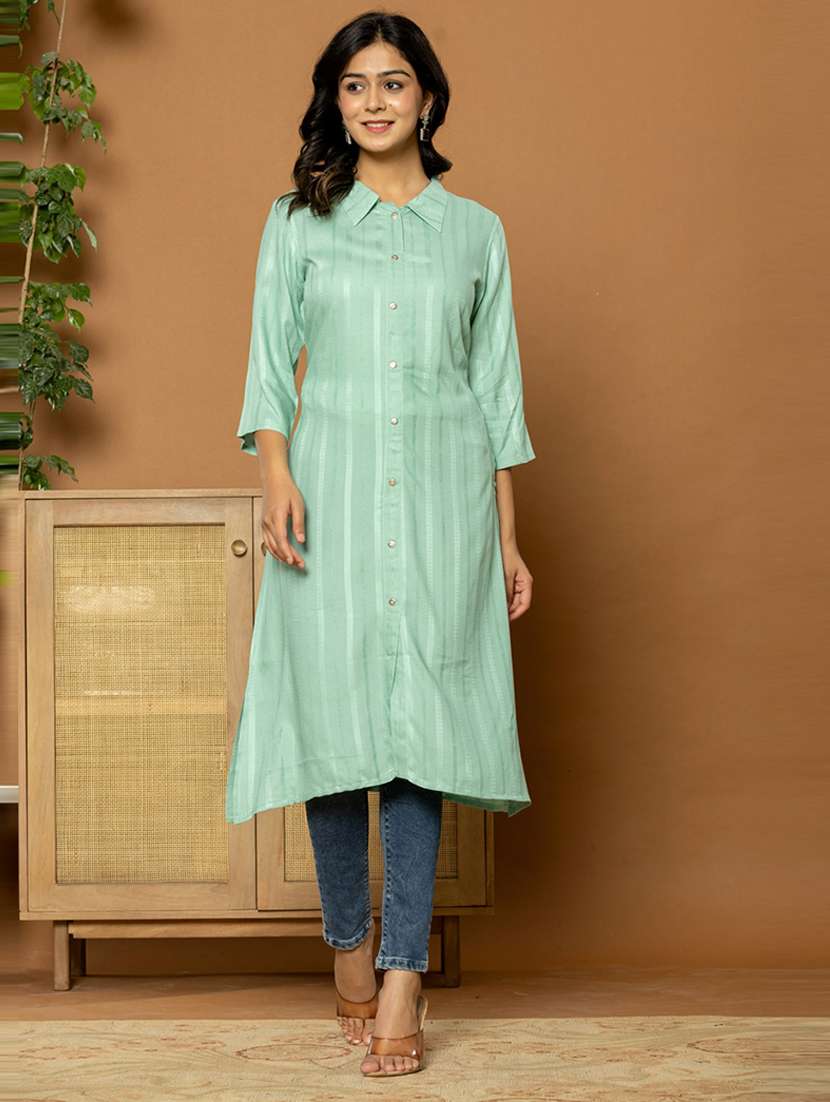 women three quarter sleeve straight kurta