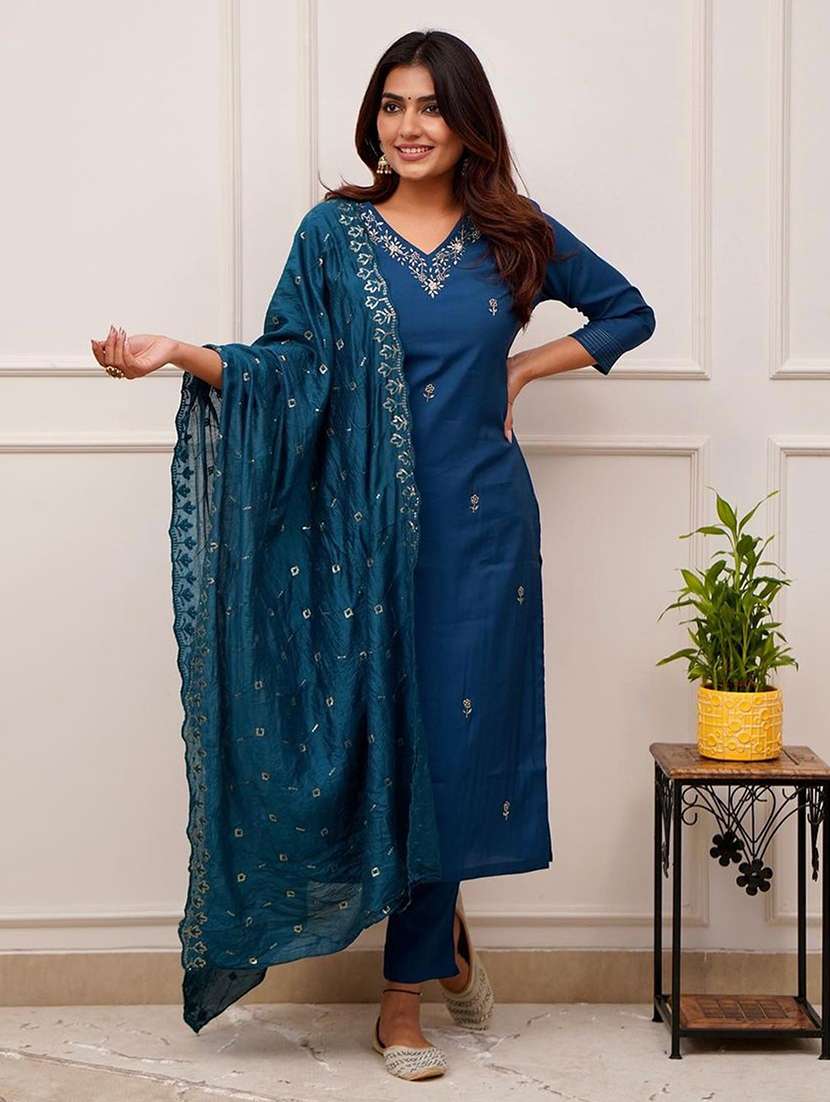 women embroidered kurta pant set with duaptta - 21650952 -  Standard Image - 2