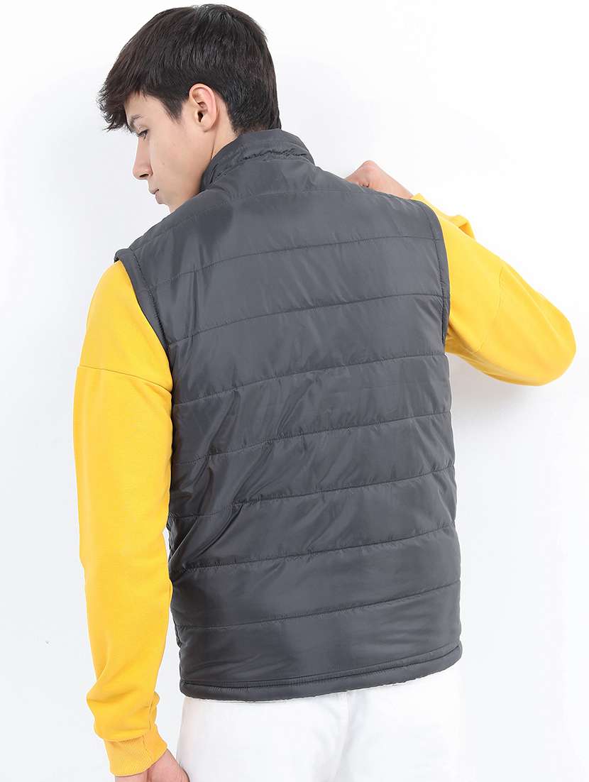 men solid sleeveless quilted jacket - 21651036 -  Standard Image - 2