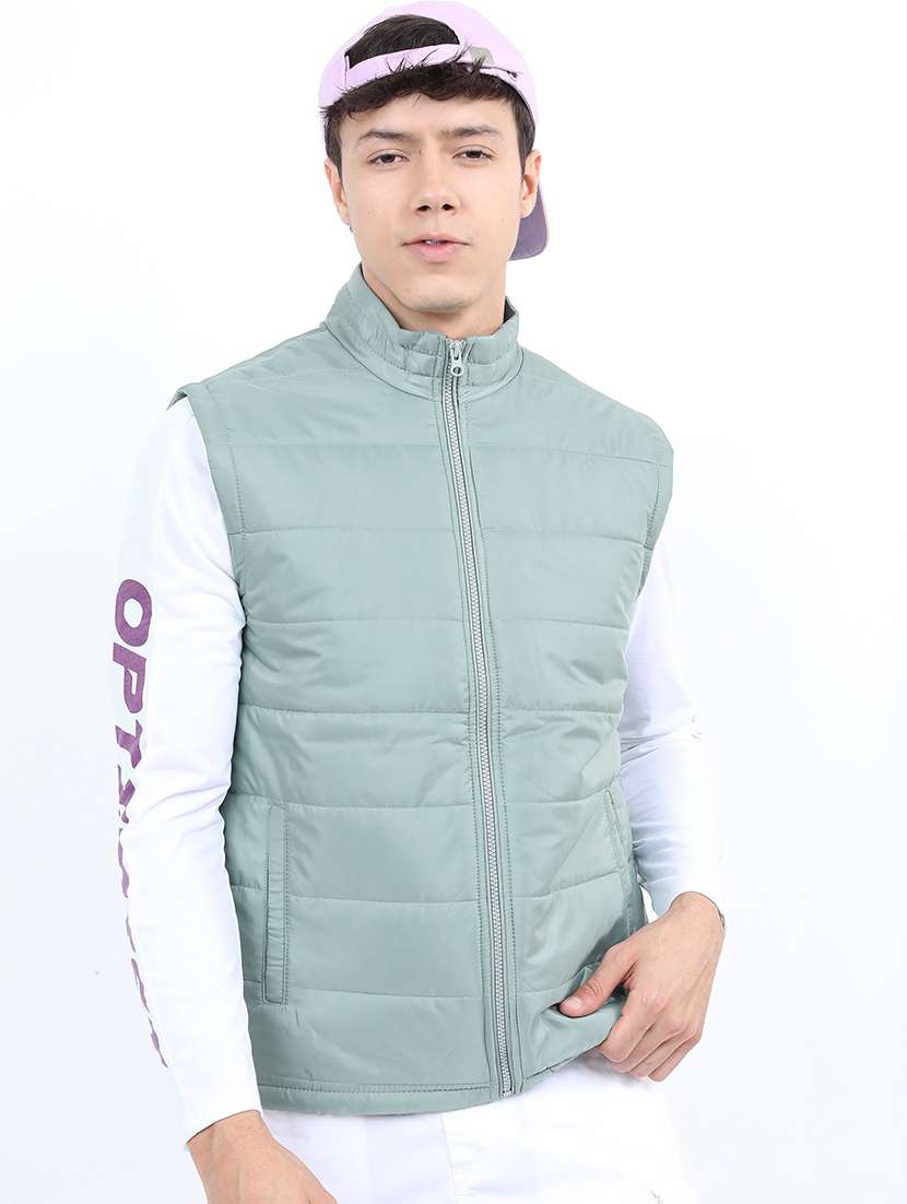 men solid sleeveless quilted jacket