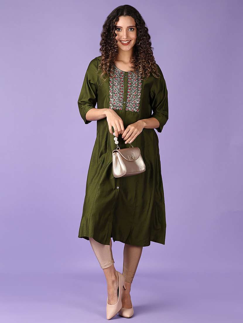 women three quarter sleeve a-line kurta
