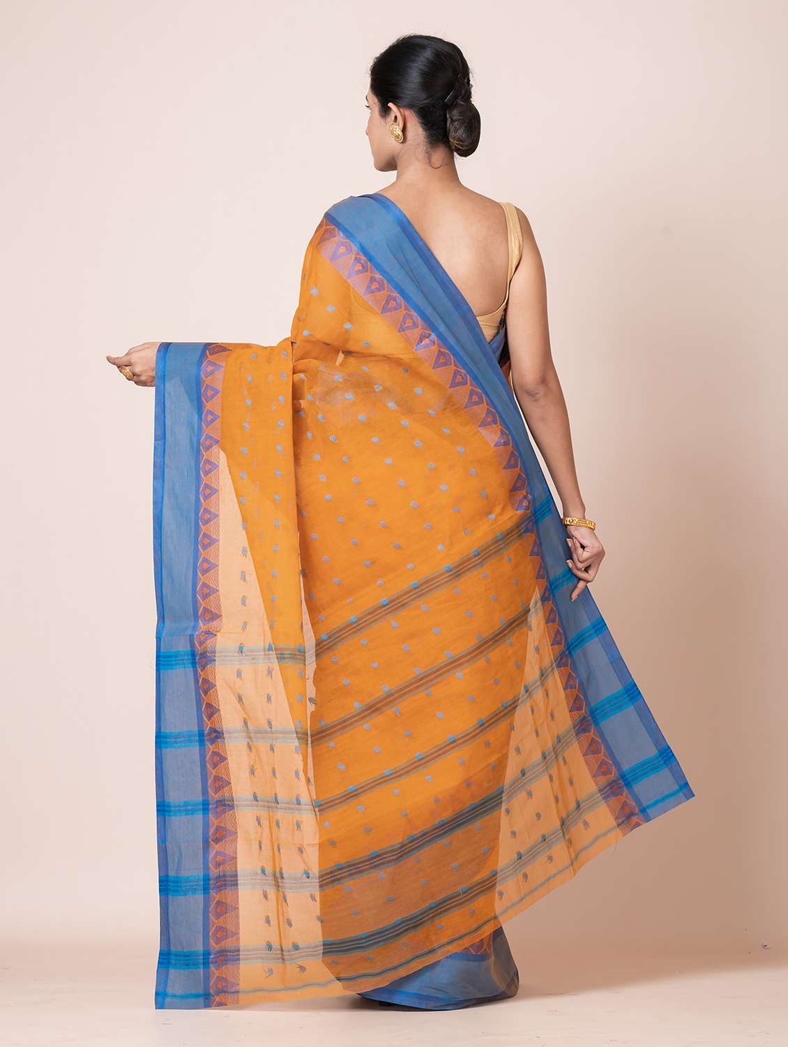 women self design tant saree - 21651723 -  Standard Image - 2