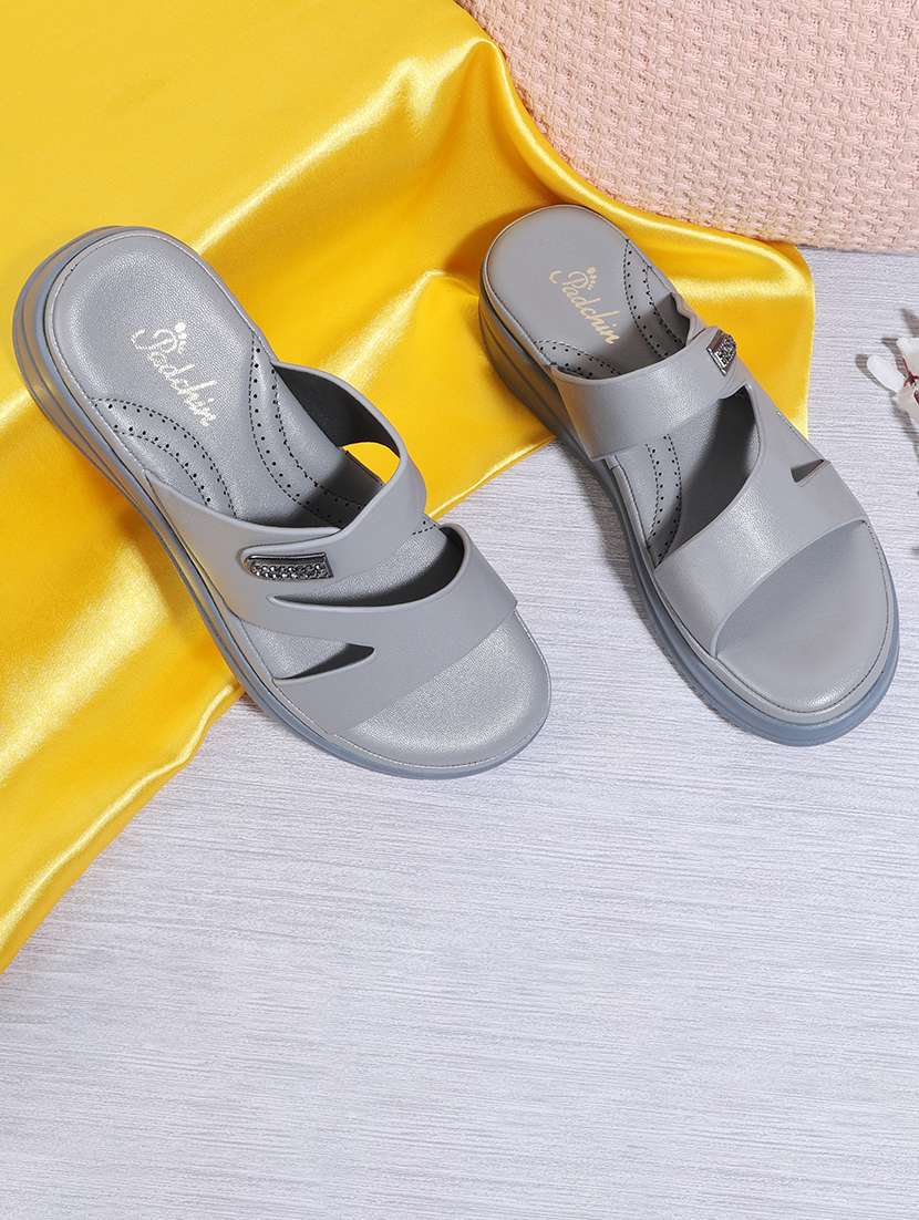 women grey slip on wedge