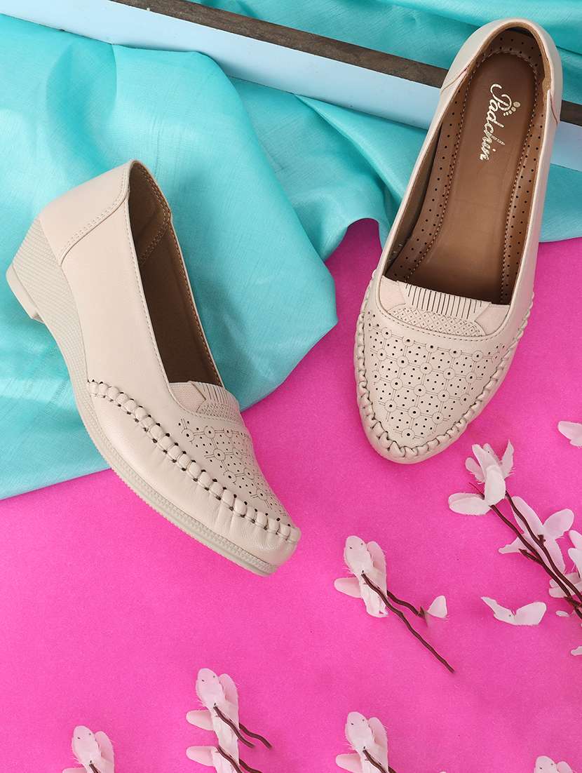 women cream cut work slip on loafer - 21652889 - Zoom Image - 0
