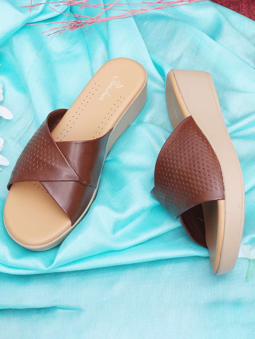 women brown textured slip on wedge