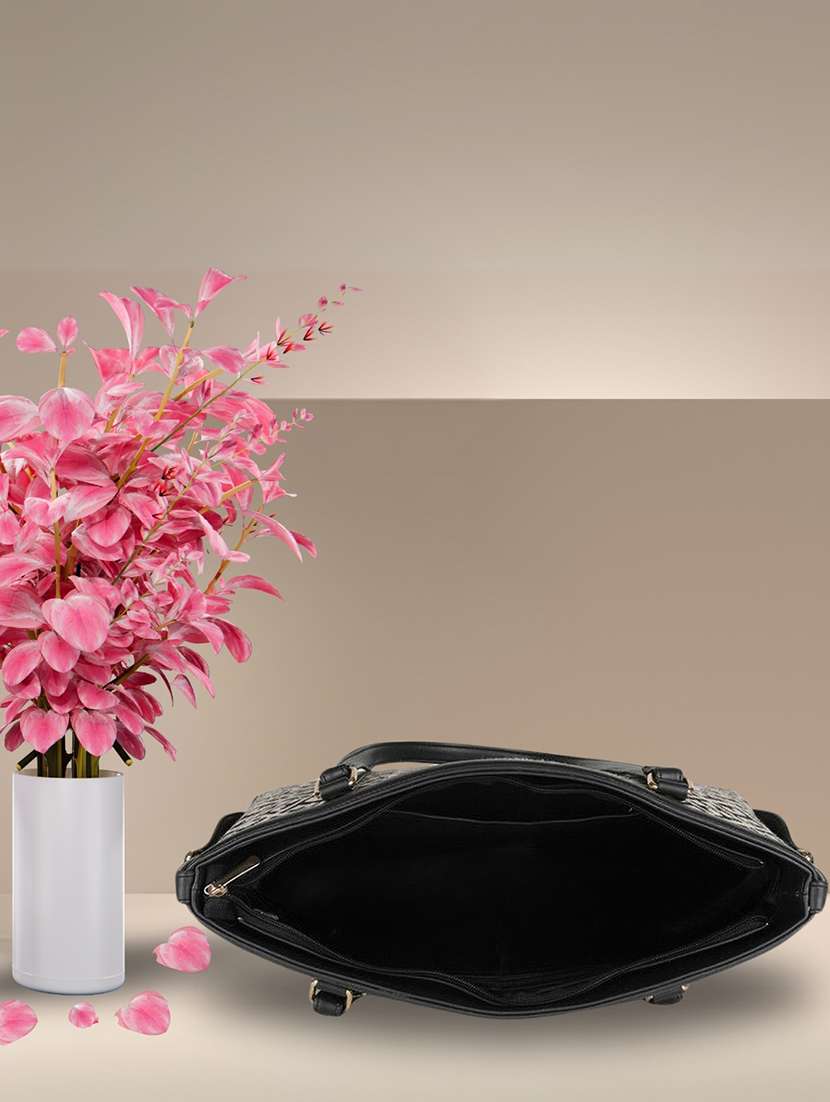 women printed tote bags - 21653433 -  Standard Image - 2