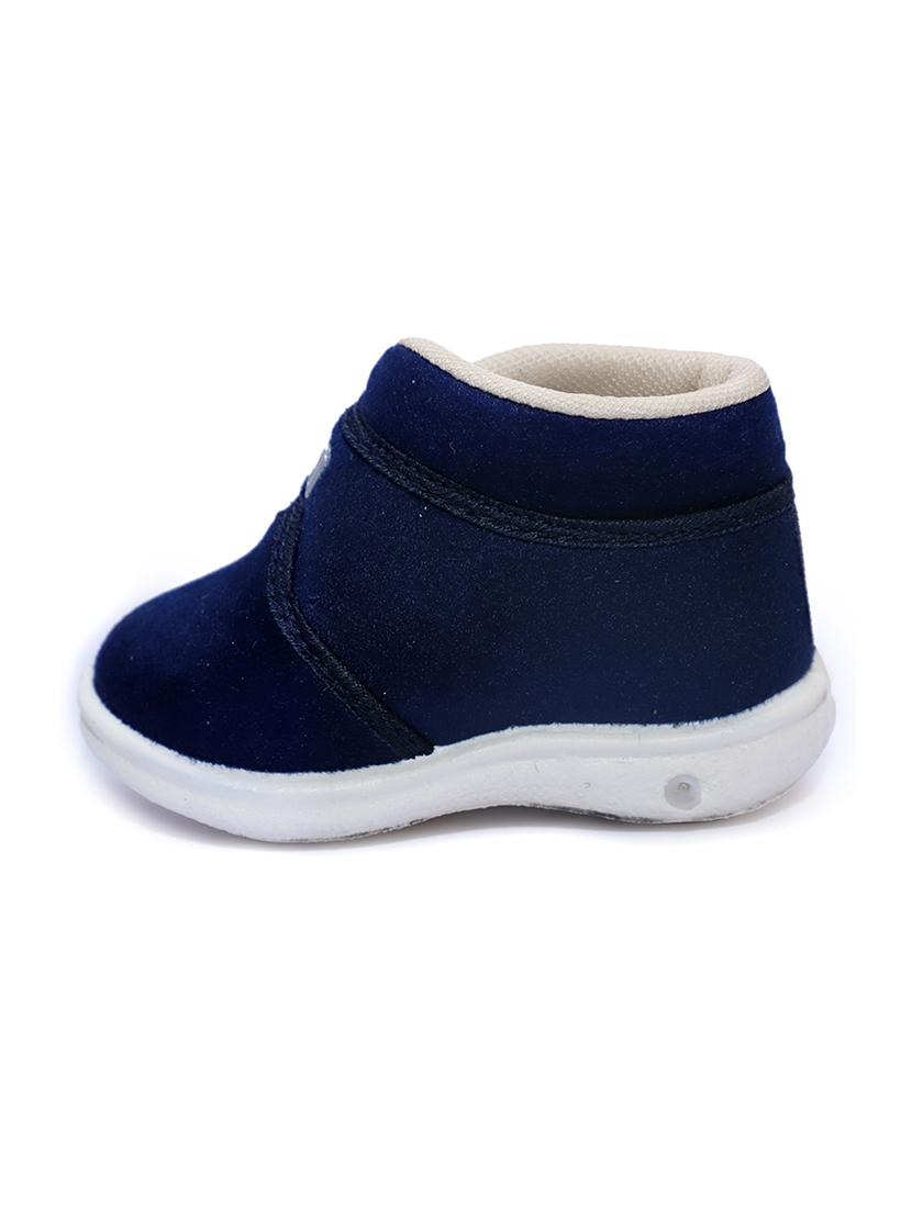 unisex solid slip on velcro shoes - 21660122 - Standard Image - 2