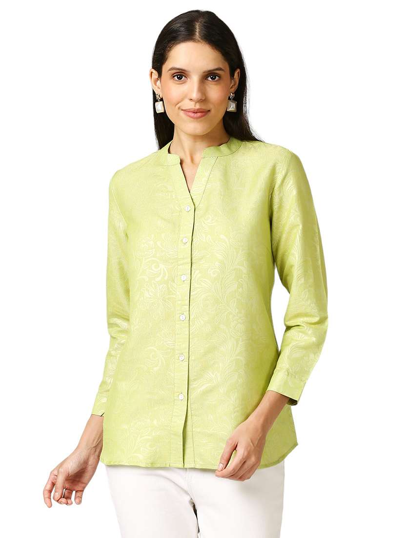 women self design mandarin neck regualr shirt