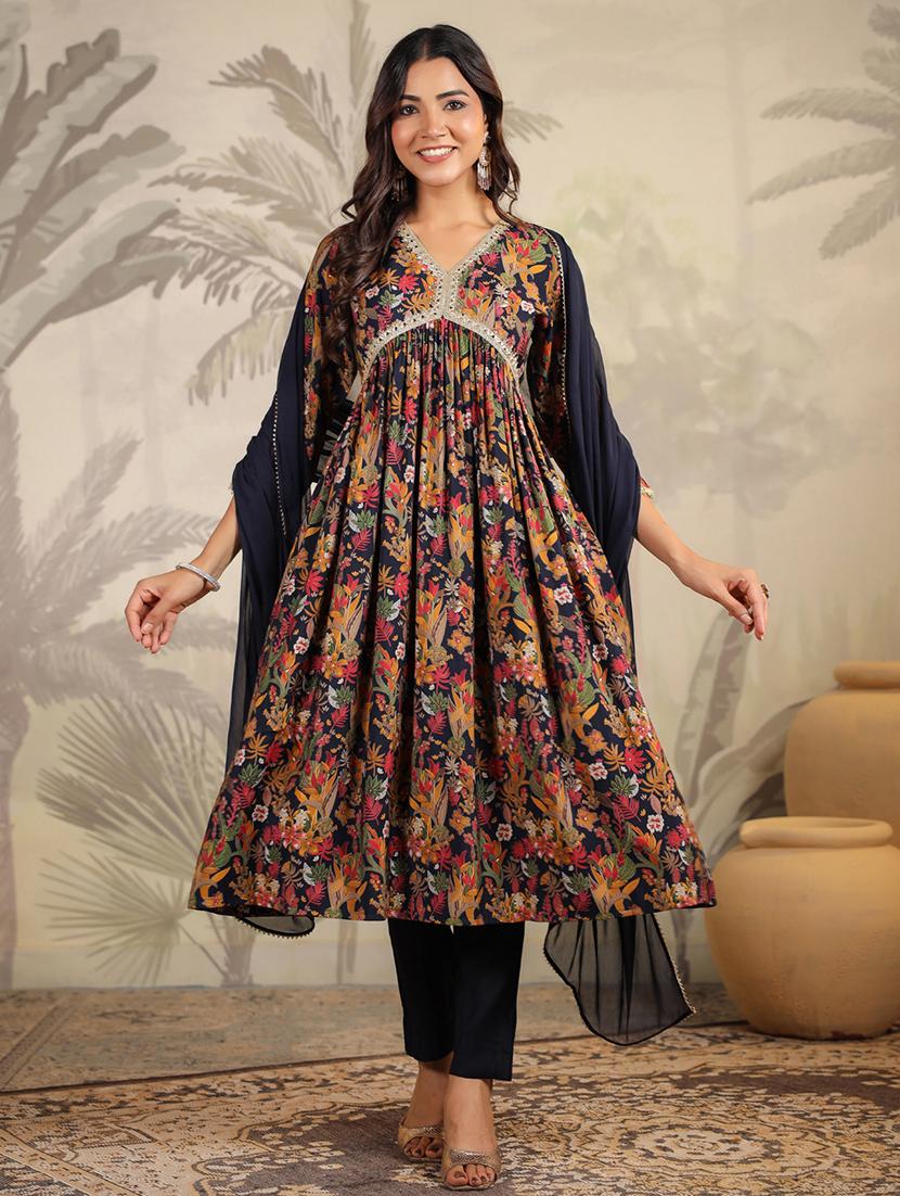 women embroidered three quarter sleeve suit set - 21660753 - Standard Image - 2