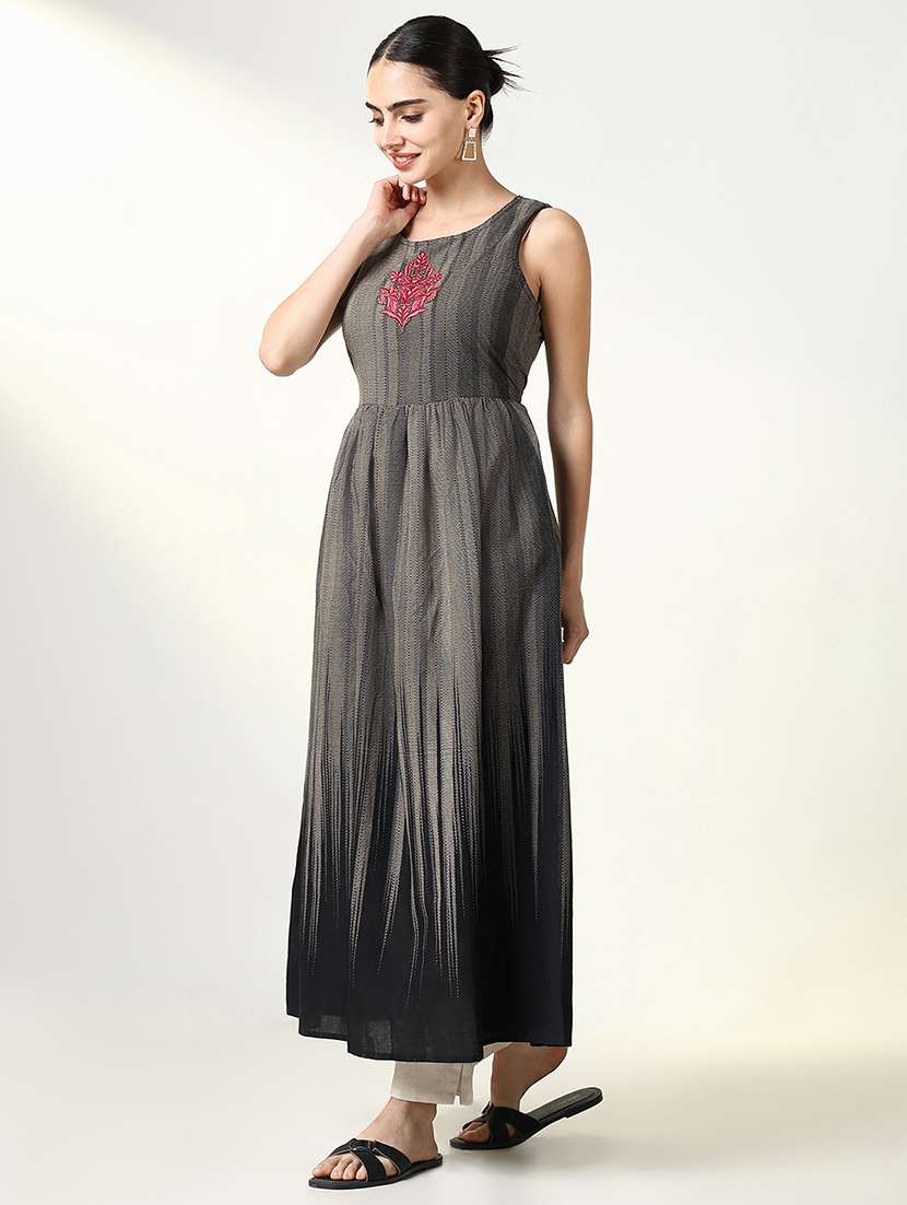 women embroidered a-line kurta with long shrug - 21661525 - Standard Image - 2