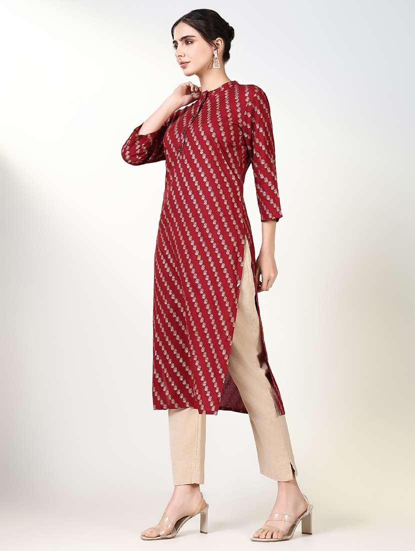 women maroon printed three quarter sleeve straight kurta - 21661538 -  Standard Image - 2