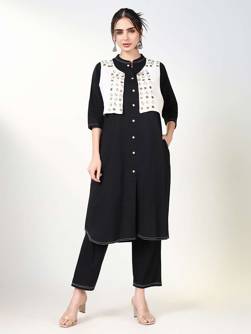 women black three quarter sleeve kurta pant set