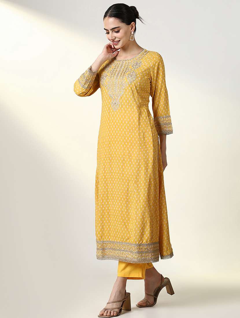 women printed kurta pant set with dupatta - 21661580 -  Standard Image - 2