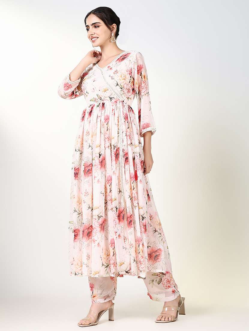 women floral three quarter sleeve kurta pant with dupatta set - 21661637 -  Standard Image - 2