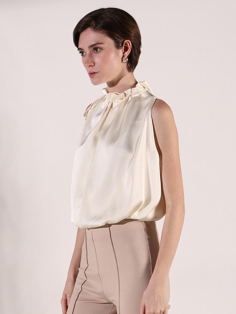 women solid sleeveless regular top - 21661758 - Standard Image - 2
