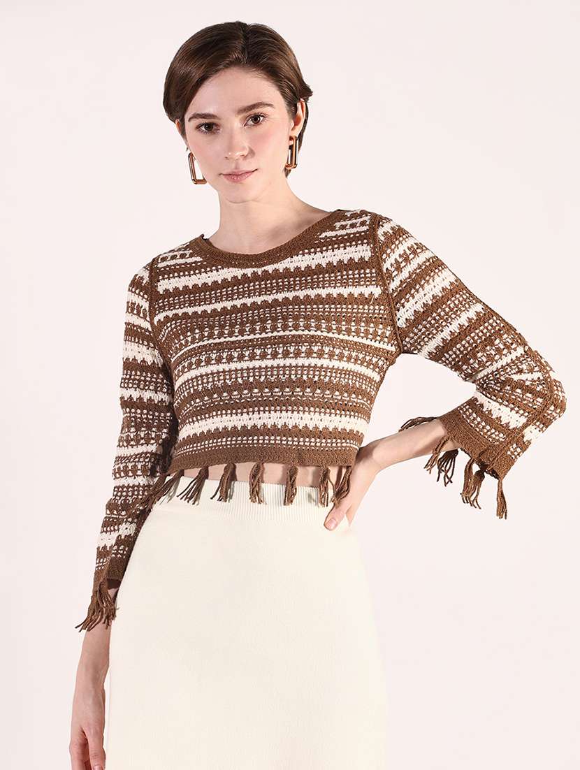 women crochet detailed crop top