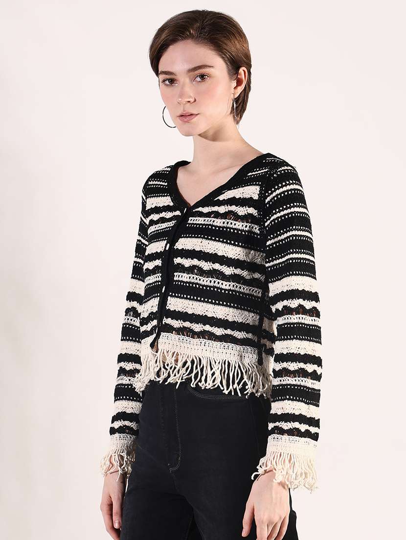 women crochet detailed crop top - 21661767 -  Standard Image - 2