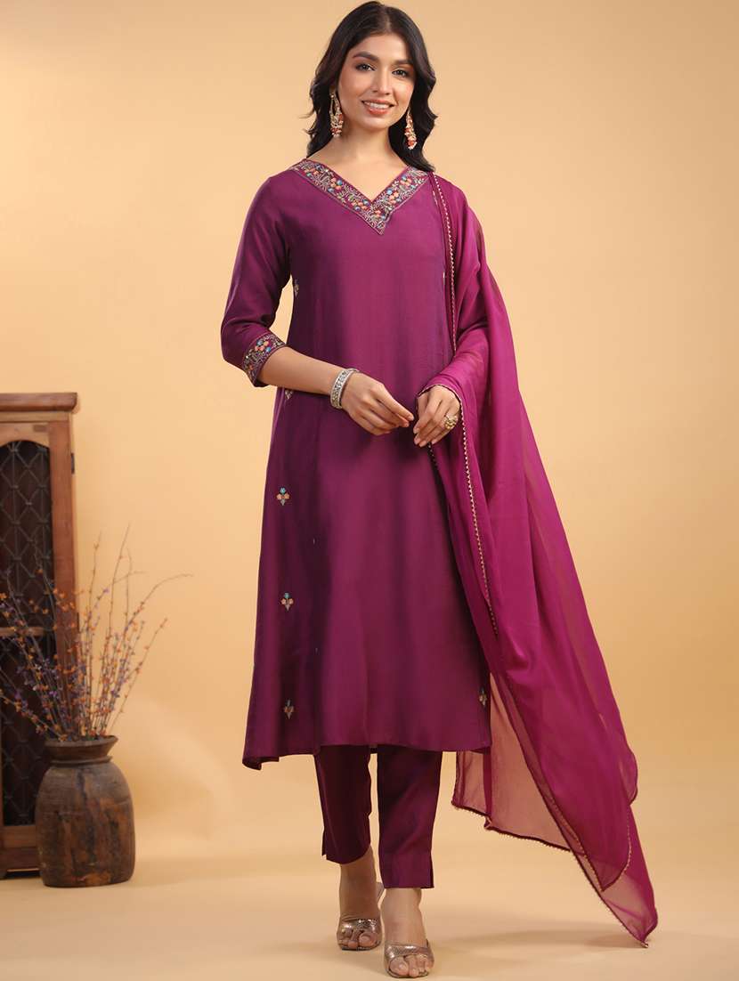 women embroidered kurta pant set with duaptta - 21663954 -  Standard Image - 2