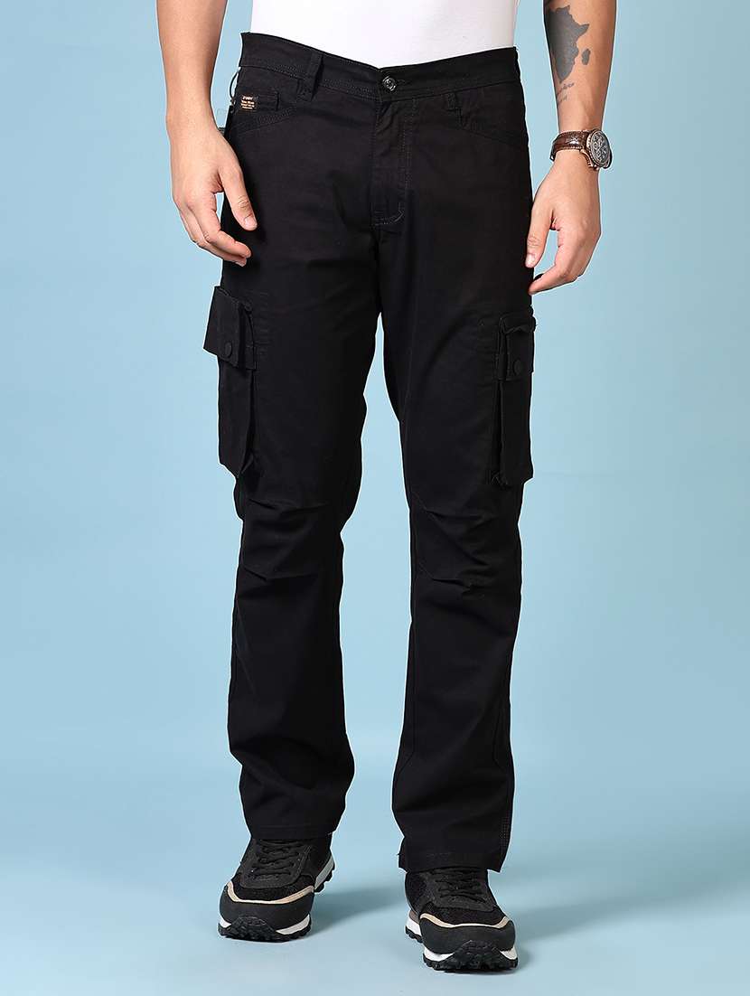 men solid mid rise regular fit cargo