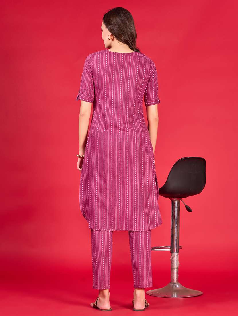 women stripes v neck kurta pant set - 21665564 -  Standard Image - 2