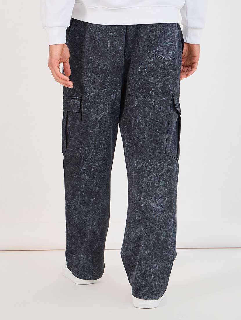 men black printed cargos - 21666313 - Standard Image - 2